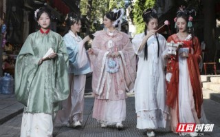 台儿庄汉服穿搭图片欣赏，台儿庄汉服穿搭图片欣赏大全