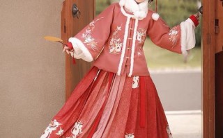 冬季汉服红色怎么穿搭，冬季汉服红色怎么穿搭好看