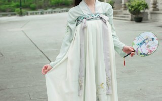 汉服夏装怎么穿内搭，汉服夏装怎么穿内搭好看